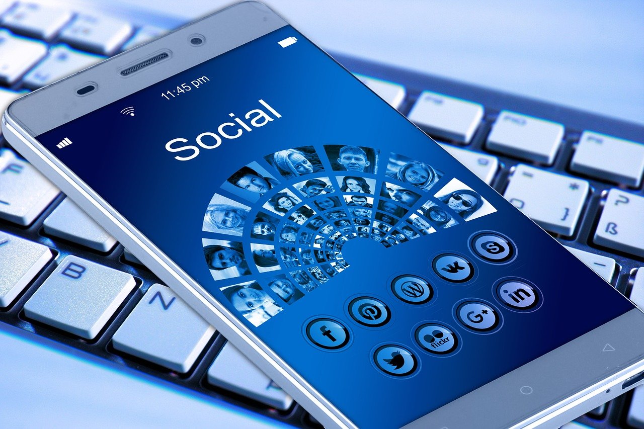 social media networking in business